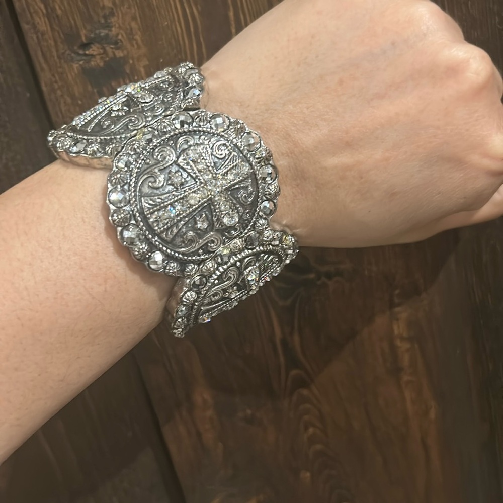 Beautiful cross  bracelet